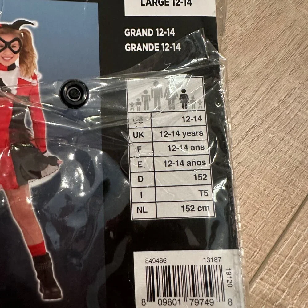 HARLEY QUINN HALLOWEEN COSTUME RED BLACK LARGE 12-14 GIRLS